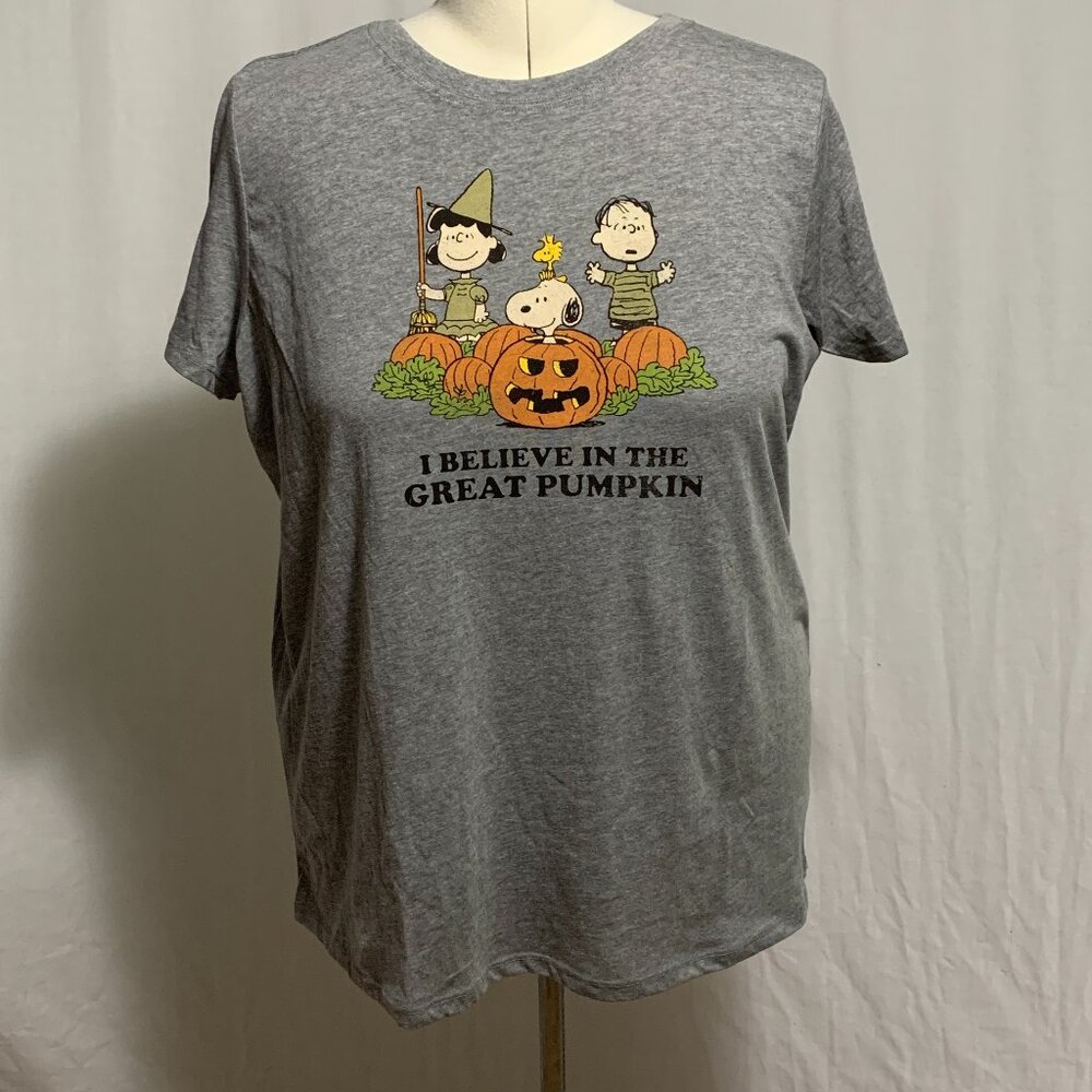 Torrid Tee Shirt Peanuts I Believe In The Great Pumpkin Halloween Plus 4 26